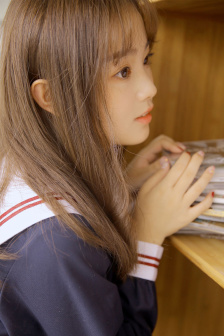 金梅瓶3